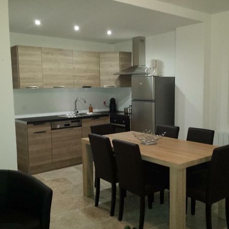 Maison De Ville דייפ מראה חיצוני תמונה